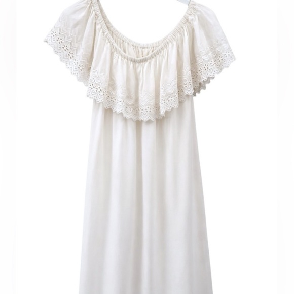Off-Shoulder White Lace Ruffle Dress - Picture 2 of 2